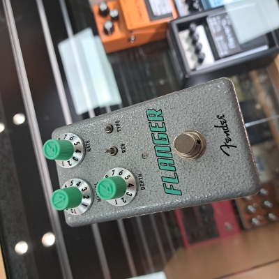 Store Special Product - Fender Hammertone Flanger
